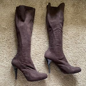 Knee high brown Guess boots